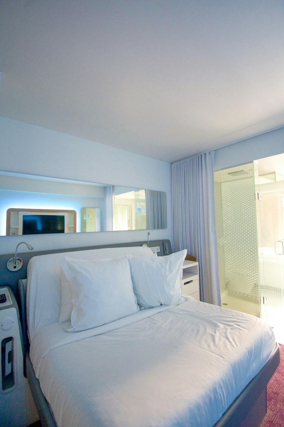 celebrity bedroom suite